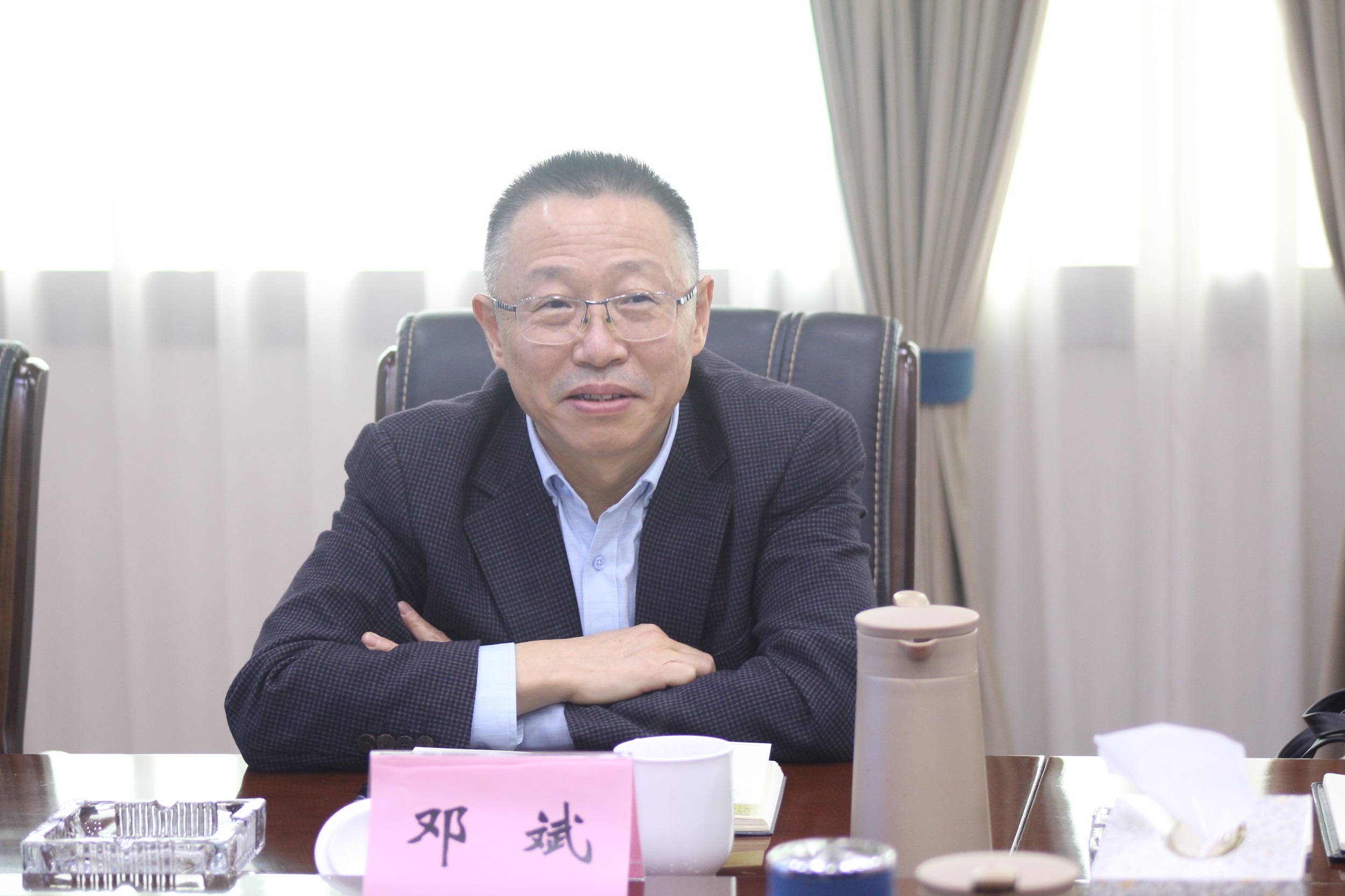 20221104邓斌前往测绘队指导工作 - 副本.JPG